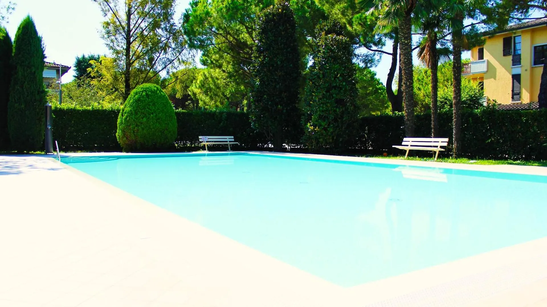 The Giona Apartment Sirmione contacts